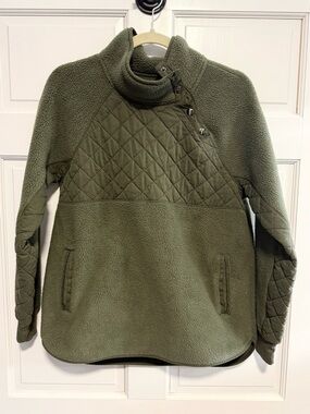 Abercrombie Cozy Quilted Snap-Neck Fleece Pullover - Olive - Size M